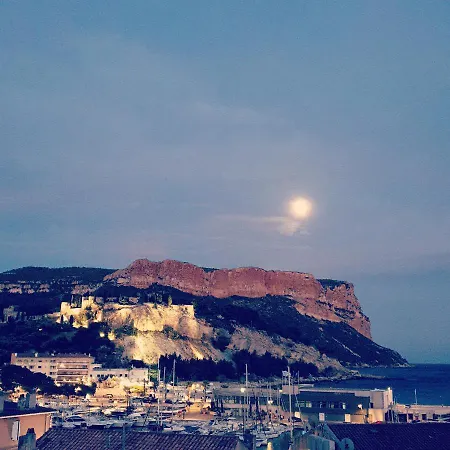 Seaview.cassis Cassis